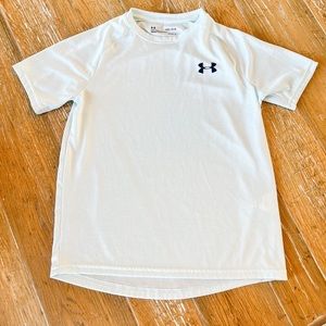 Boys Under Armour Shirt in Light Teal/Blue Size Large